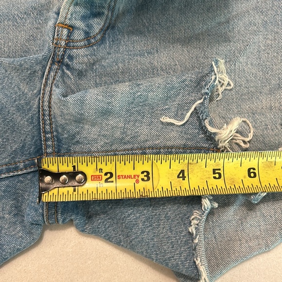 Abercrombie and Fitch 90’s Baggy Short Low Rise - Picture 5 of 6